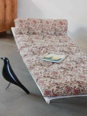 Matelas de sol gaddiposh rose tendance coussin original décoration piscine