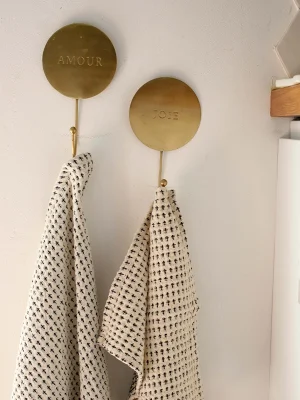 Torchon nid d'abeille cuisine haut de gamme en coton blanc et noir, ultra doux et résistant. Lot de 3. Torchon de cuisine pour le quotidien : idéal pour s'essuyer les mains pendant la préparation des repas, pour déposer sur la table lors de vos gouters.