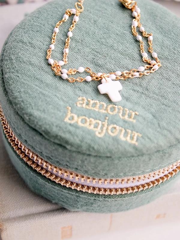 bracelet-croix-blanche bracelet croix blanche collier symbolique