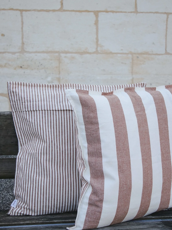 coussin-de-jardin-raye-beige coussin de jardin rayé beige. En coton.